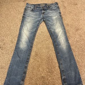 Buckle jeans